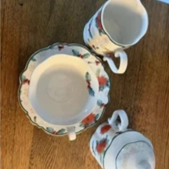 Christmas Poinsettia Mini Tea Set Creamer Sugar Bowl Cup Saucer Holiday China - Picture 2 of 7